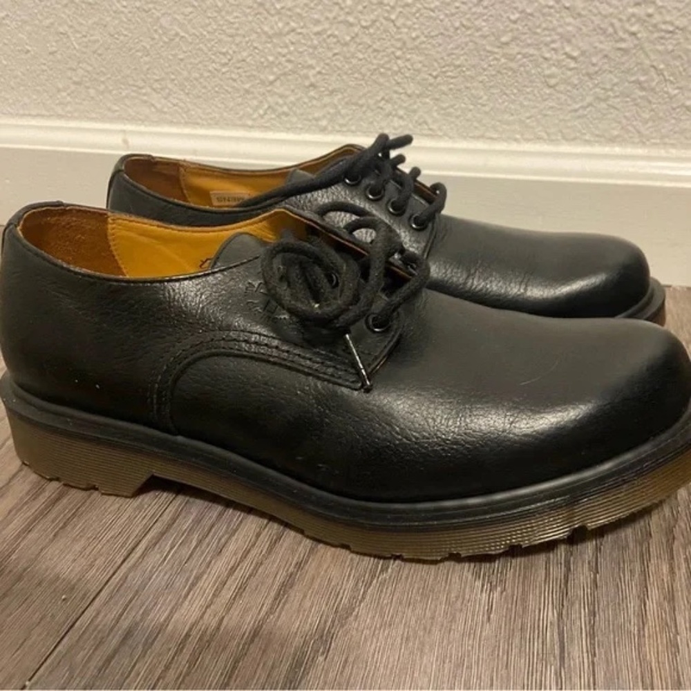 Brand New Dr. Martens “The Original”